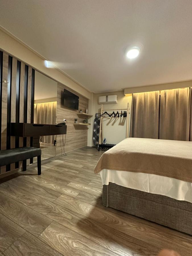 Kondoulis Apartment 2 칼람파카 외부 사진